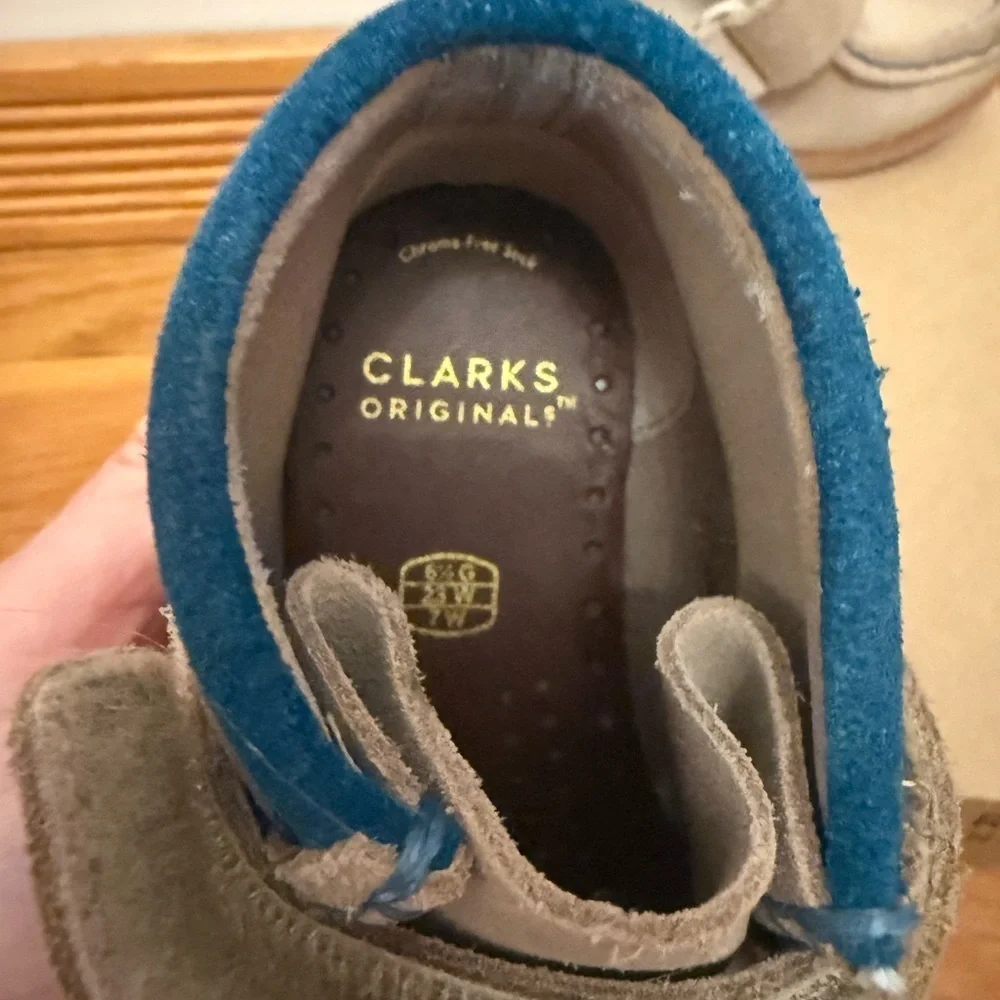 Clarks Originals Wallabee Boot Little Kids 7 Sand Combi EUC Tan Aqua